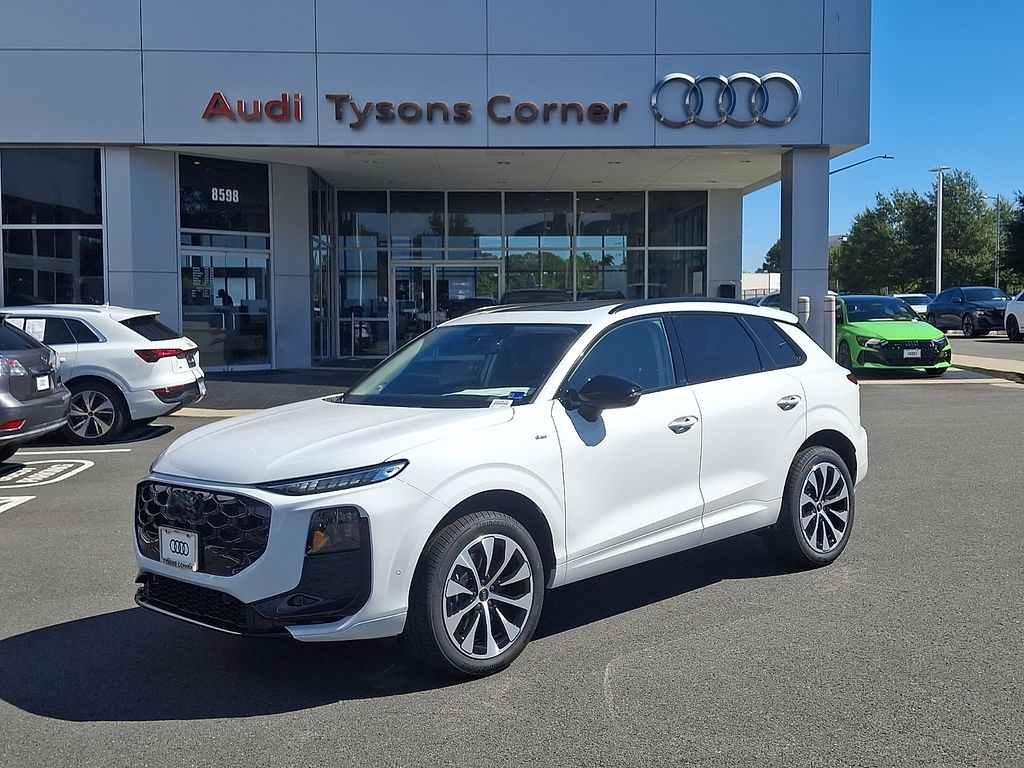 Thumbnail: 2026 Audi Q3 - 1