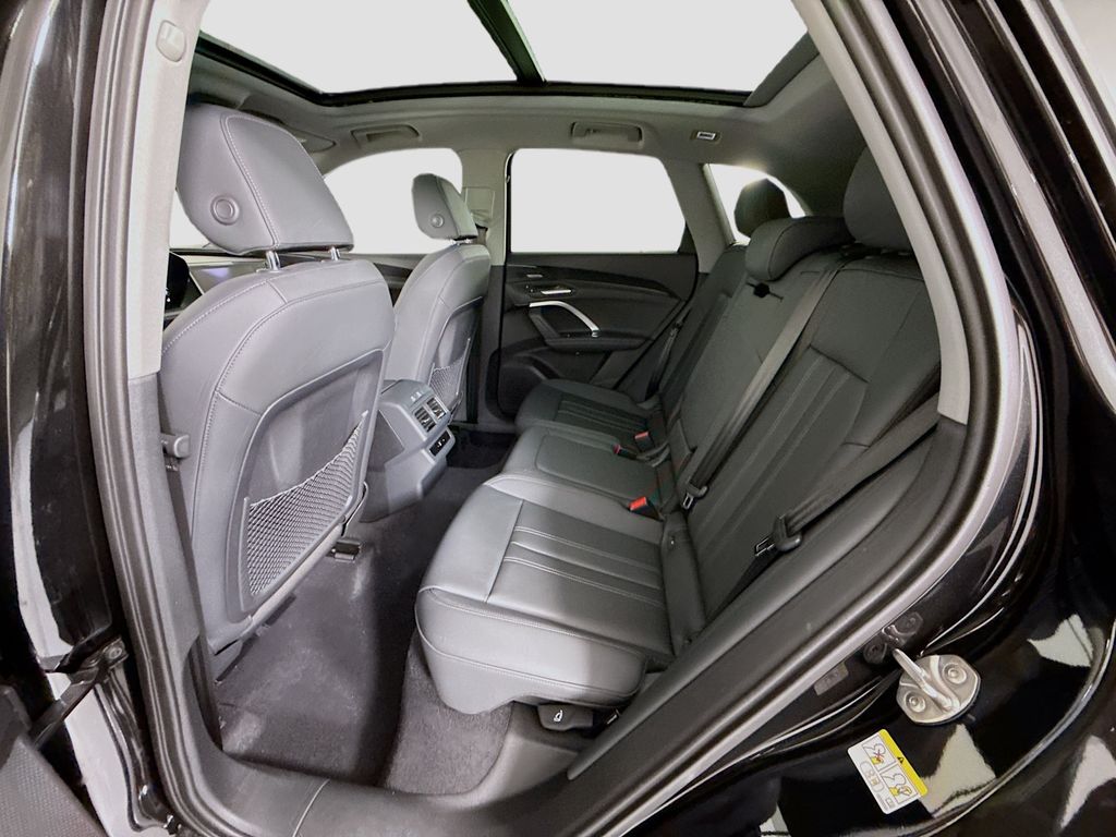 Thumbnail: 2026 Audi Q5 - 23