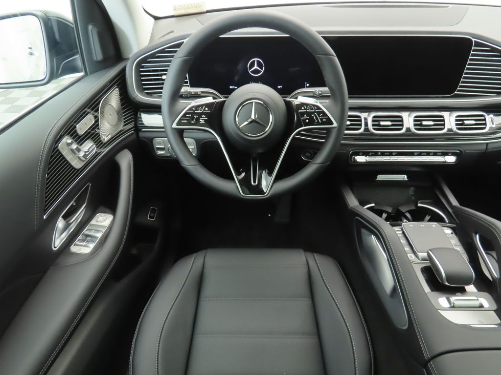 Thumbnail: 2026 Mercedes-Benz GLE - 10