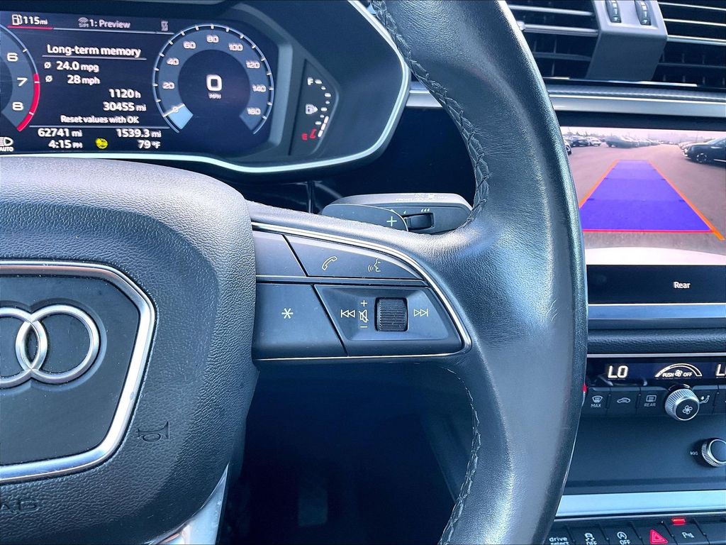 2023 Audi Q3 — photo 23