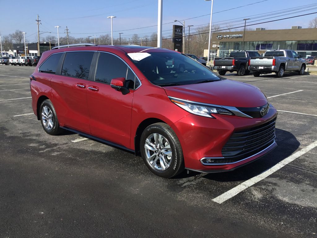 Thumbnail: 2026 Toyota Sienna - 7