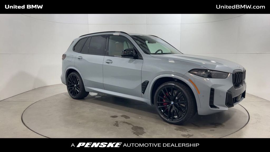 2025 BMW X5 M60i 2