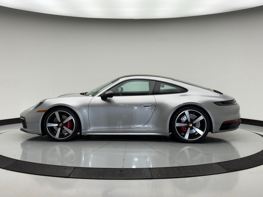 Thumbnail: 2021 Porsche 911 - 1