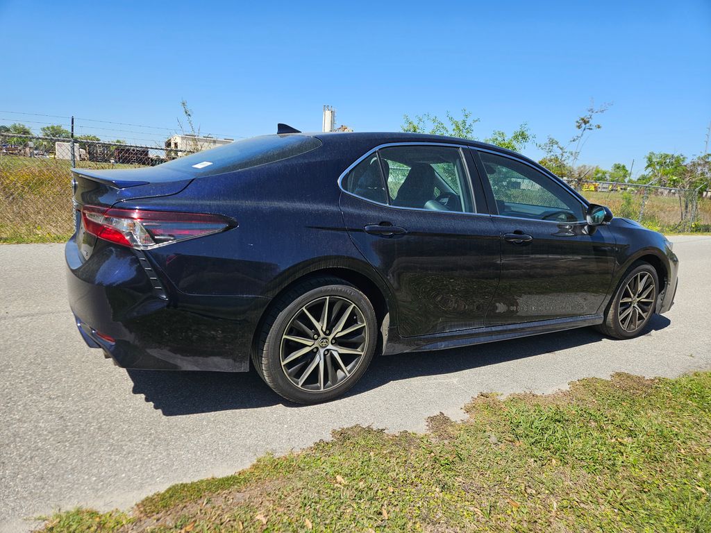 2022 Toyota Camry SE 5