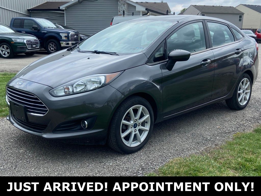Gray (Magnetic) 2019 Ford Fiesta SE FWD Sedan Front-Wheel Drive 6-Speed Automatic