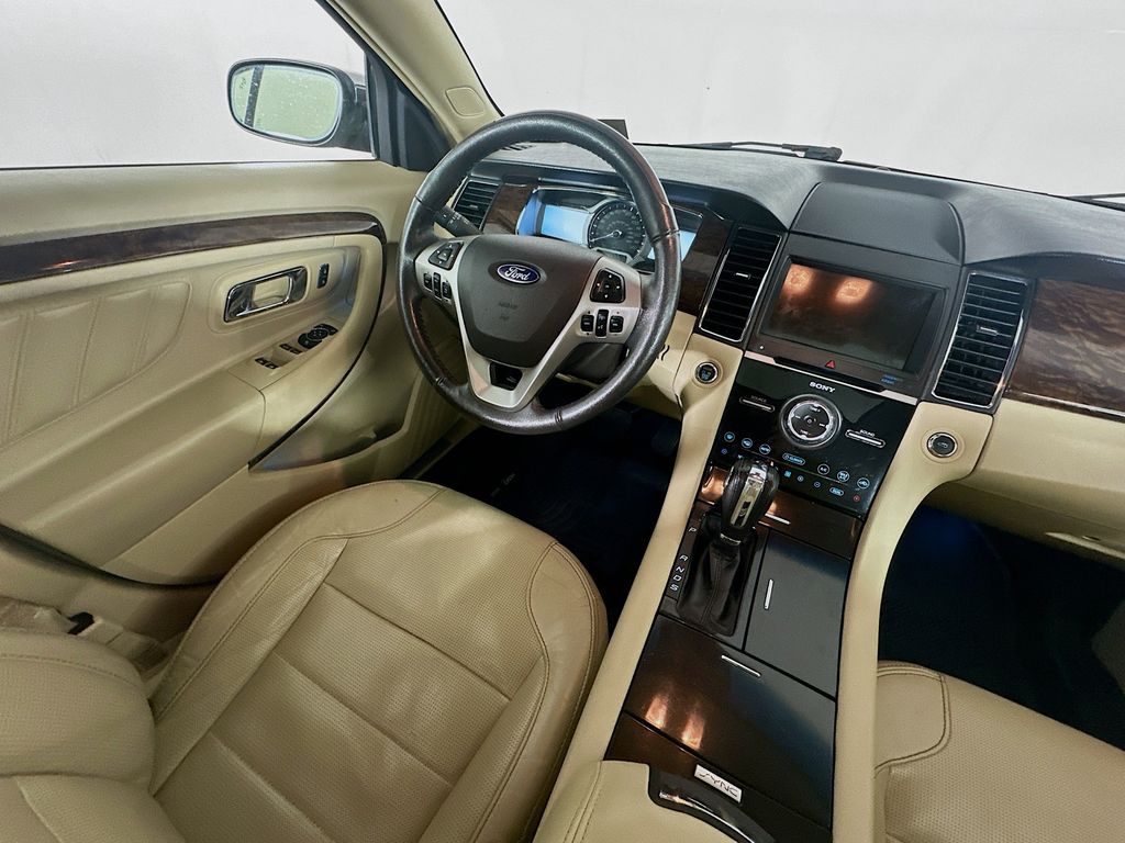 Used 2018 Red Ford Limited image 9