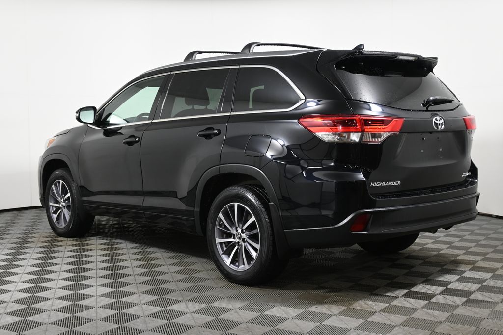 Thumbnail: 2018 Toyota Highlander - 5