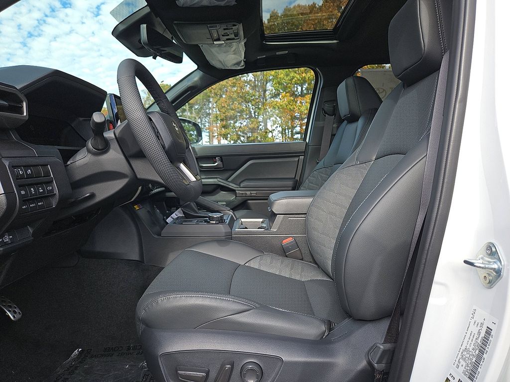 Thumbnail: 2025 Toyota Tacoma - 10