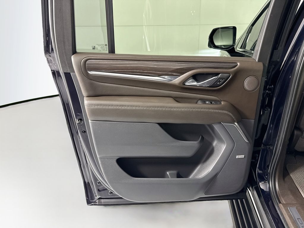 Thumbnail: 2023 GMC Yukon XL - 26