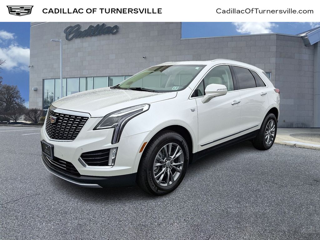 Thumbnail: 2022 Cadillac XT5 - 1