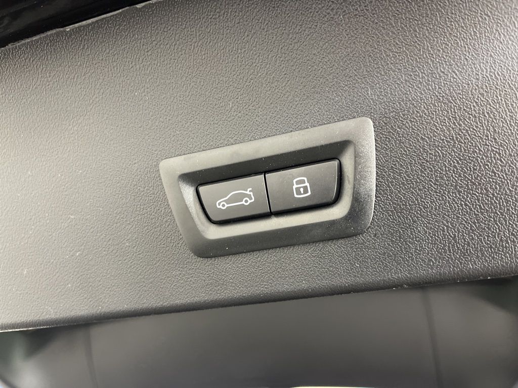 Thumbnail: 2026 BMW X3 - 11