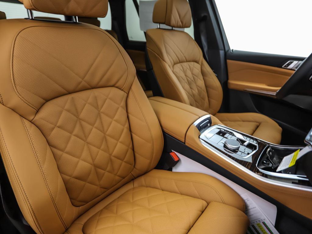 Thumbnail: 2026 BMW X5 - 30