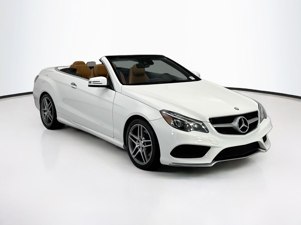 Thumbnail: 2016 Mercedes-Benz E-Class - 3