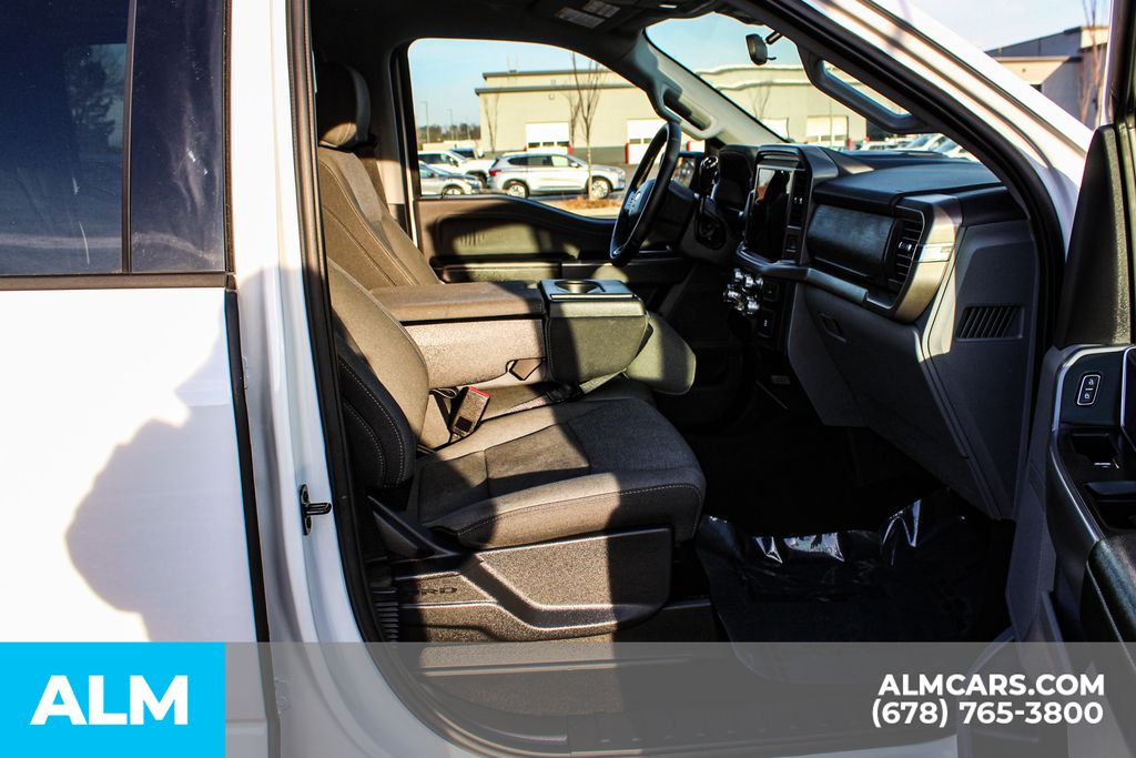Used 2025 White Ford XLT image 18