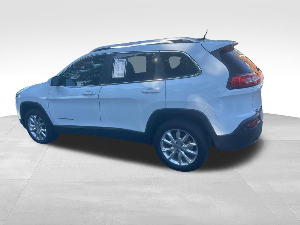 Used 2015 White Jeep Limited image 18