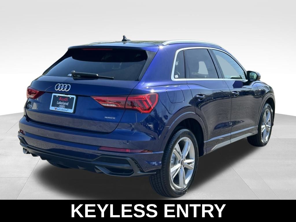 Used 2022  Audi Premium Plus image 5