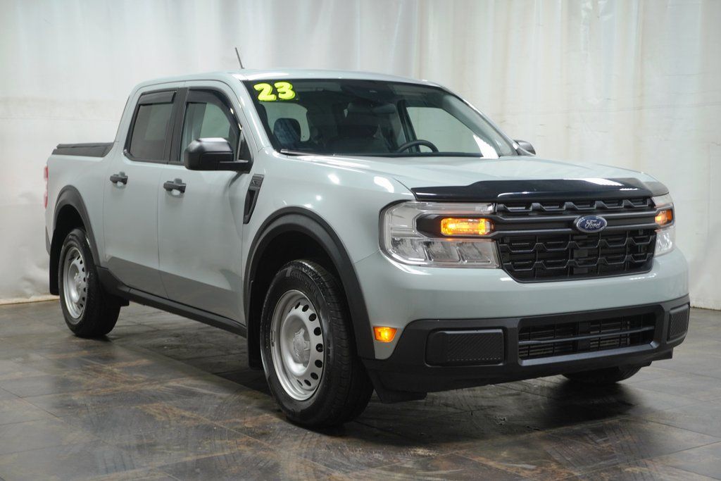 2023 Ford Maverick XL