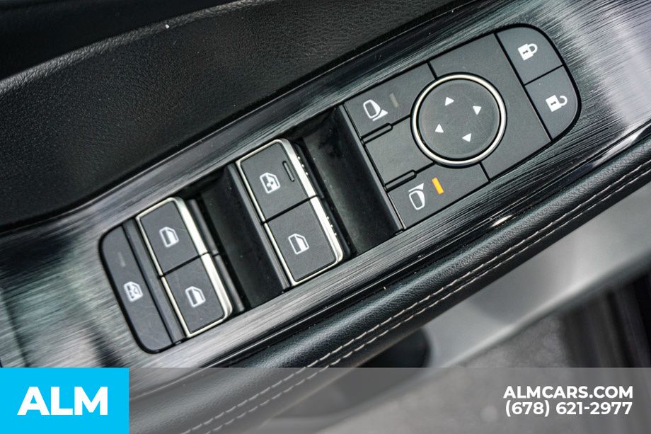 Used 2026 Black Nissan SL image 48