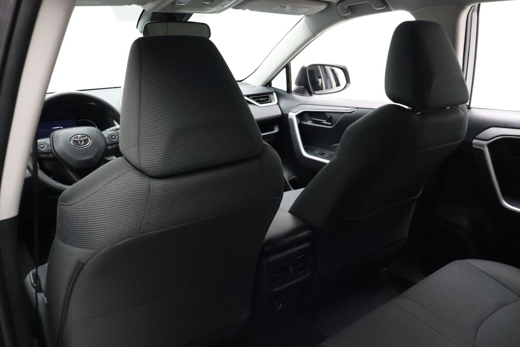 Thumbnail: 2025 Toyota RAV4 - 20