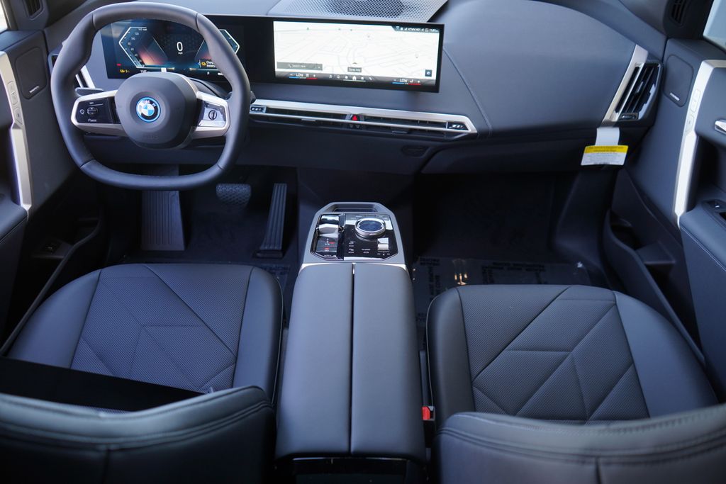 2025 BMW iX xDrive50 13