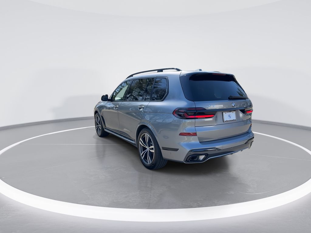 Thumbnail: 2024 BMW X7 - 6