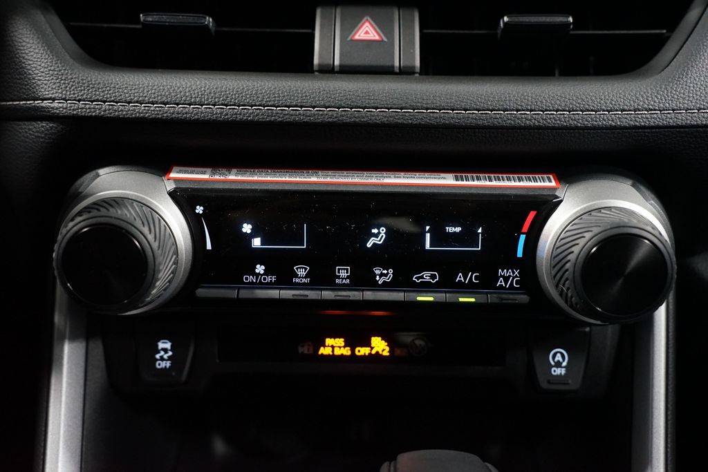 Thumbnail: 2025 Toyota RAV4 - 20