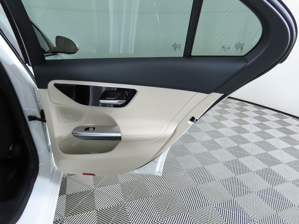 2025 Mercedes-Benz C-Class C 300 27