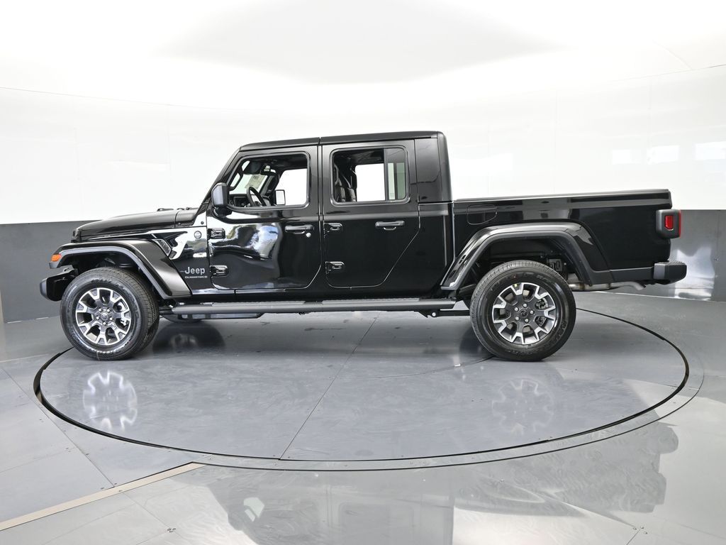 New 2026 black clearcoat Jeep Sahara image 3