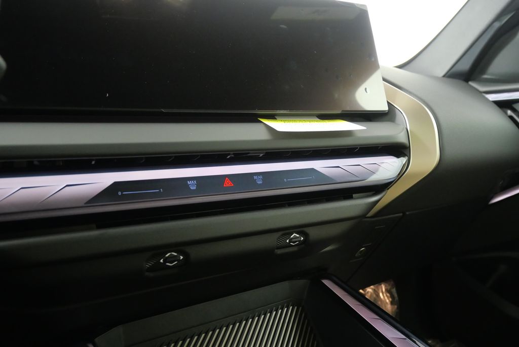 Thumbnail: 2025 BMW X3 - 24