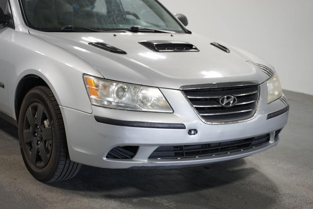 2010 Hyundai Sonata GLS 4