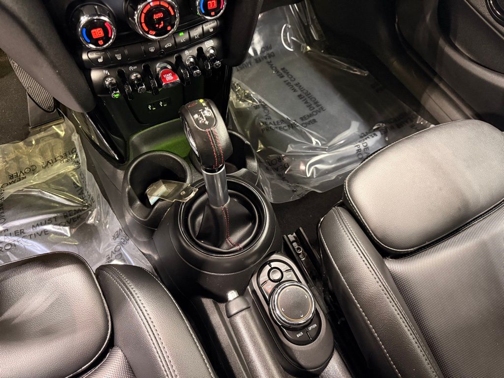 Thumbnail: 2019 MINI Cooper - 16