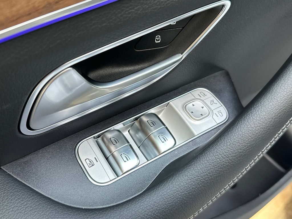 Thumbnail: 2025 Mercedes-Benz GLS - 21