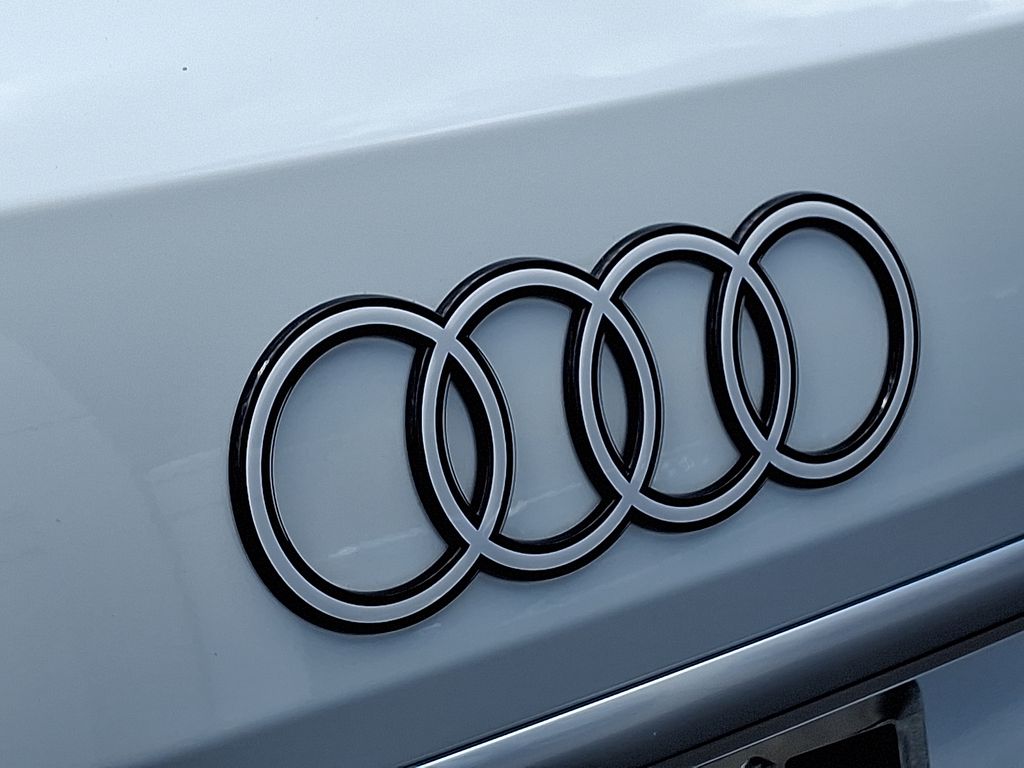 Thumbnail: 2025 Audi Q7 - 30
