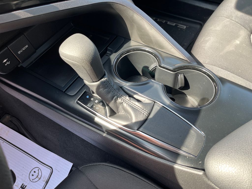 2019 Toyota Camry LE photo