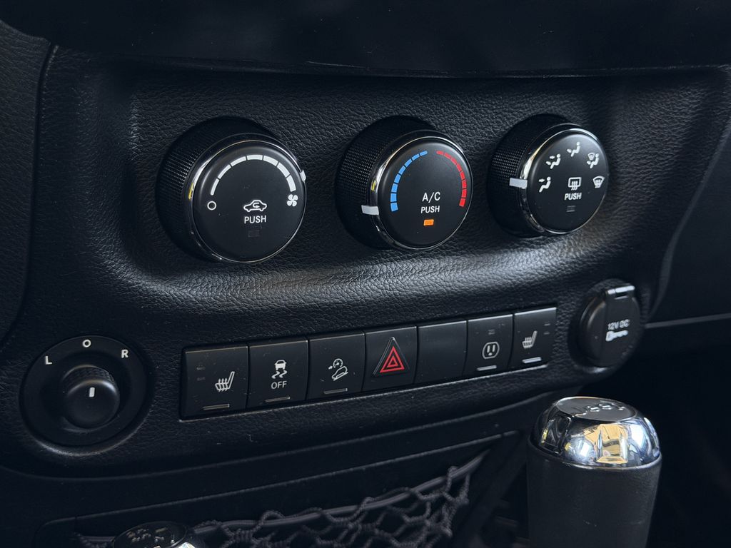Used 2013 Jeep Wrangler SUV