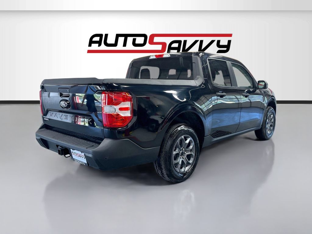 Used 2025 Shadow Black Ford XLT image 7