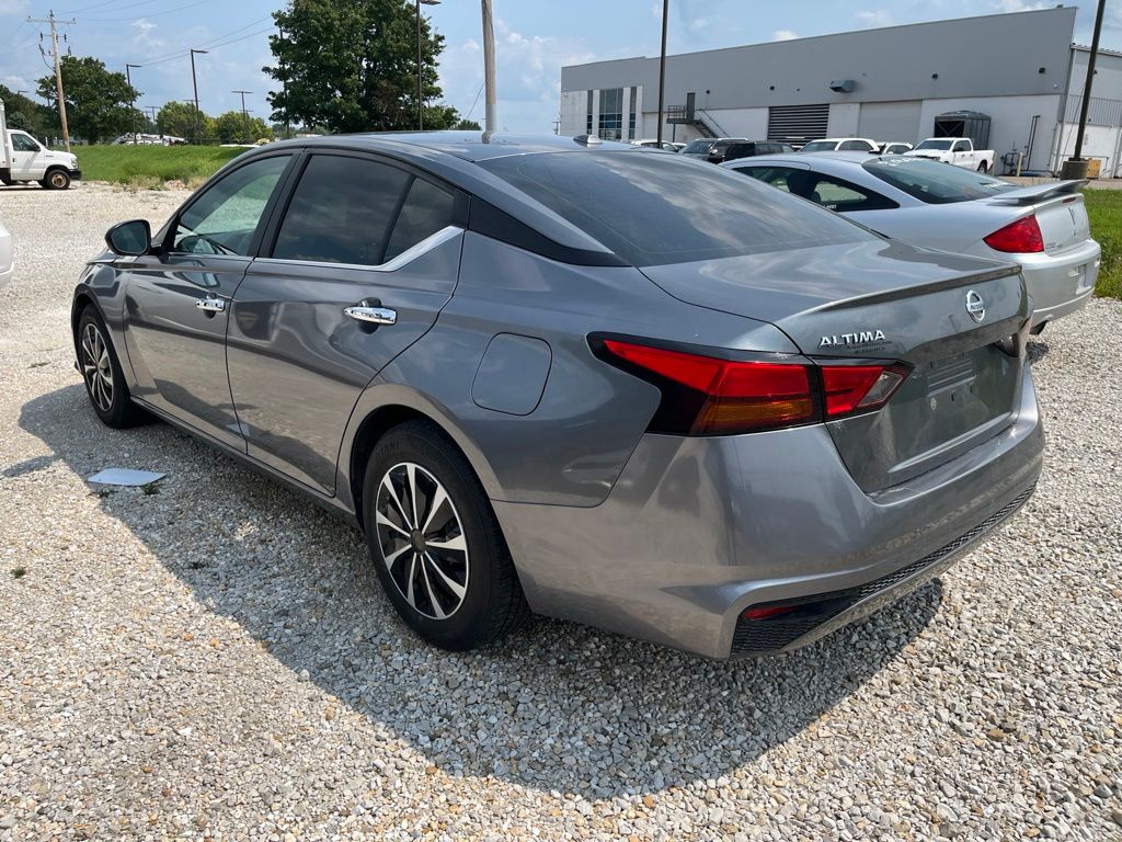 Used 2020 Nissan Altima Sedan