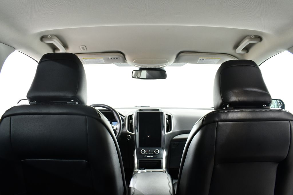 Used 2023 Gray Ford SEL image 17