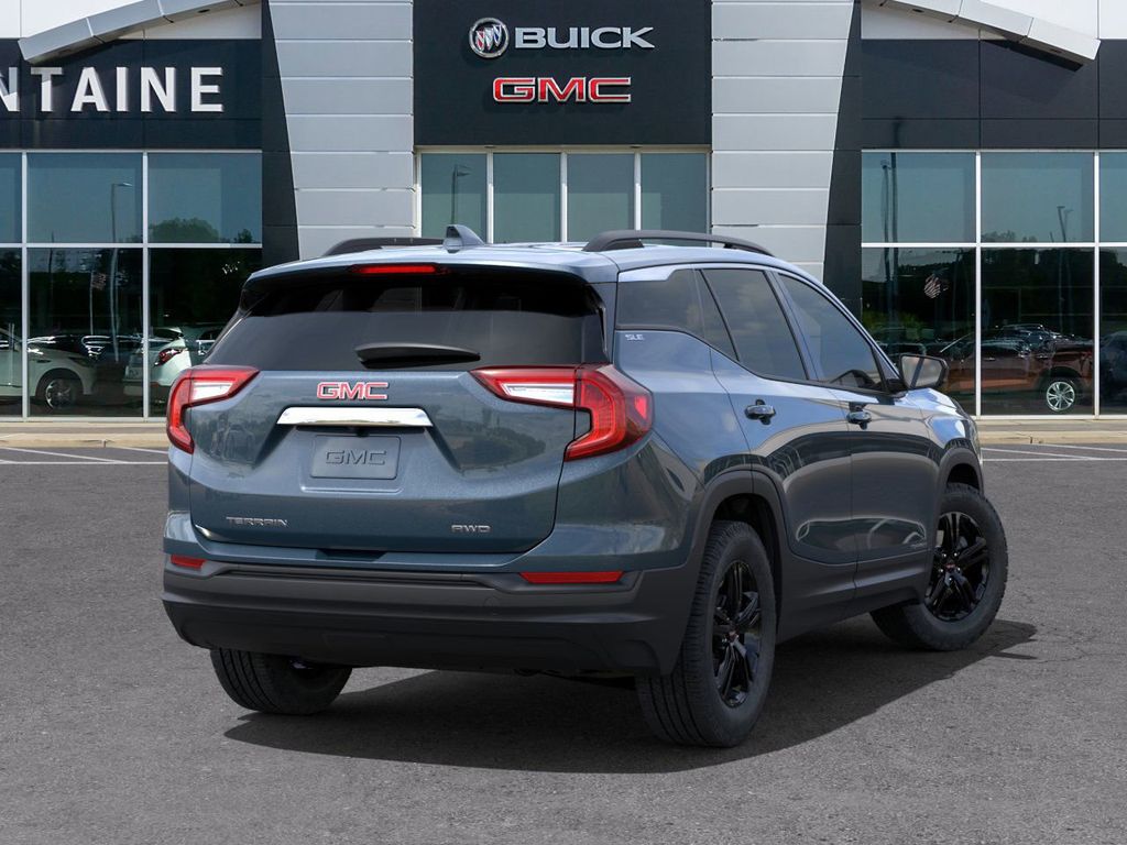 2024 GMC Terrain SLE 4