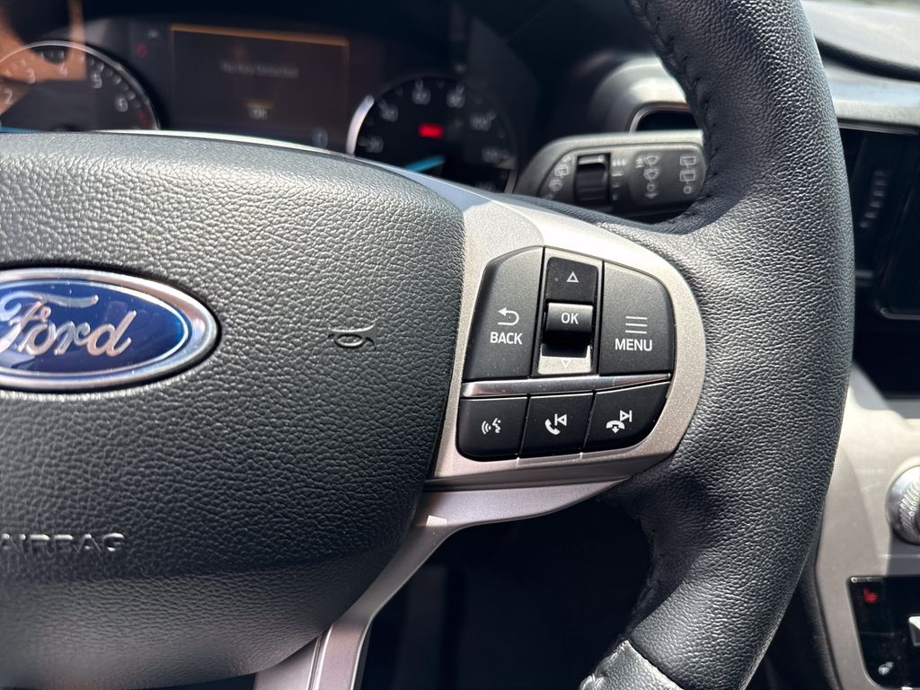Used 2024 Ford Explorer SUV