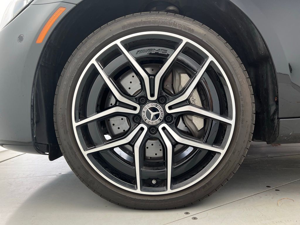 Thumbnail: 2022 Mercedes-Benz E-Class - 23