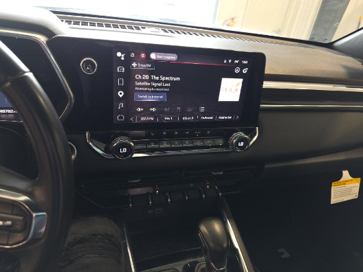View vehicle photo 3