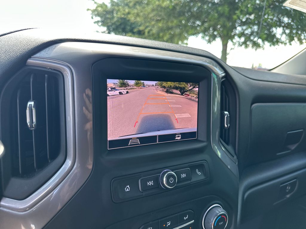 Used 2024 White Chevrolet Custom image 31