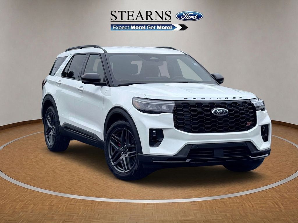 White Metallic 2026 Ford Explorer SUV / Crossover All-Wheel Drive Automatic