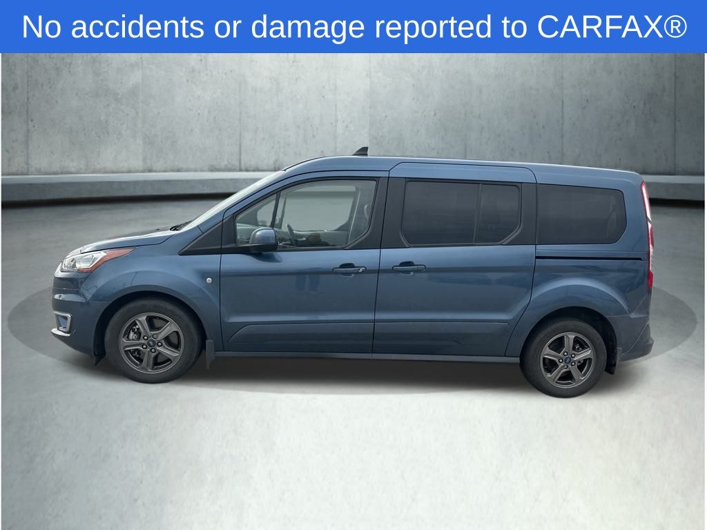 2022 Ford Transit Connect Titanium Wagon photo 2