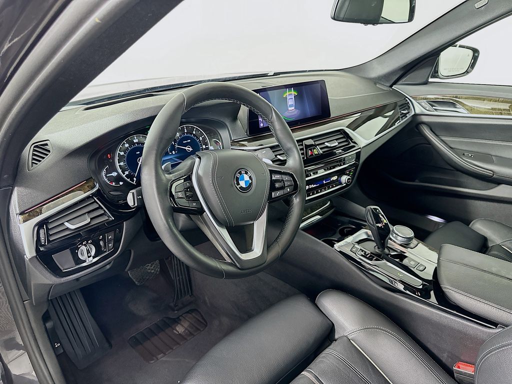 Thumbnail: 2019 BMW 5 Series - 9