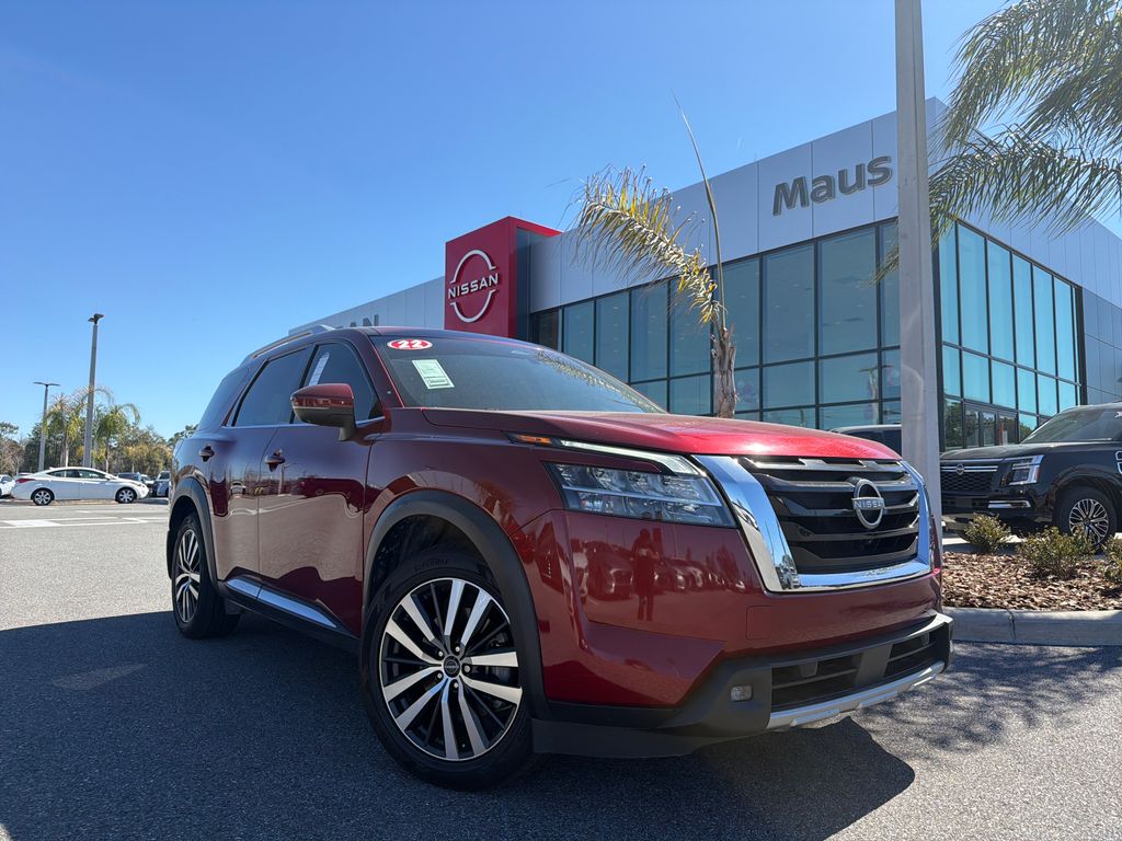 2022 Nissan Pathfinder Platinum 4WD