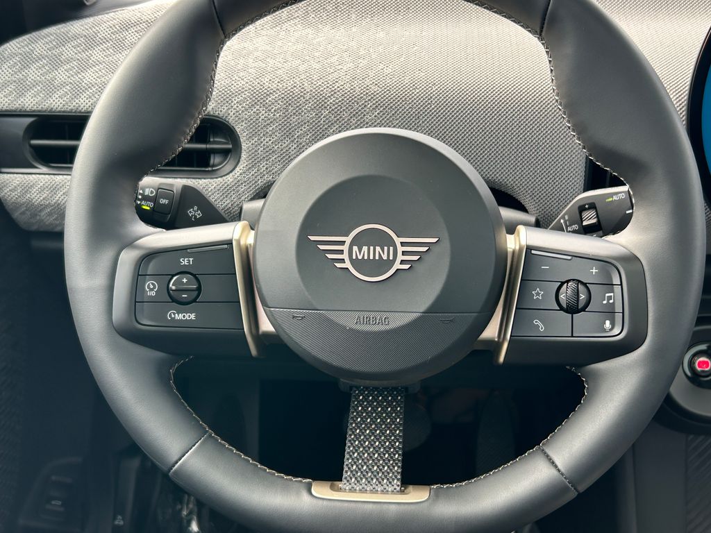 Thumbnail: 2025 MINI Cooper - 18