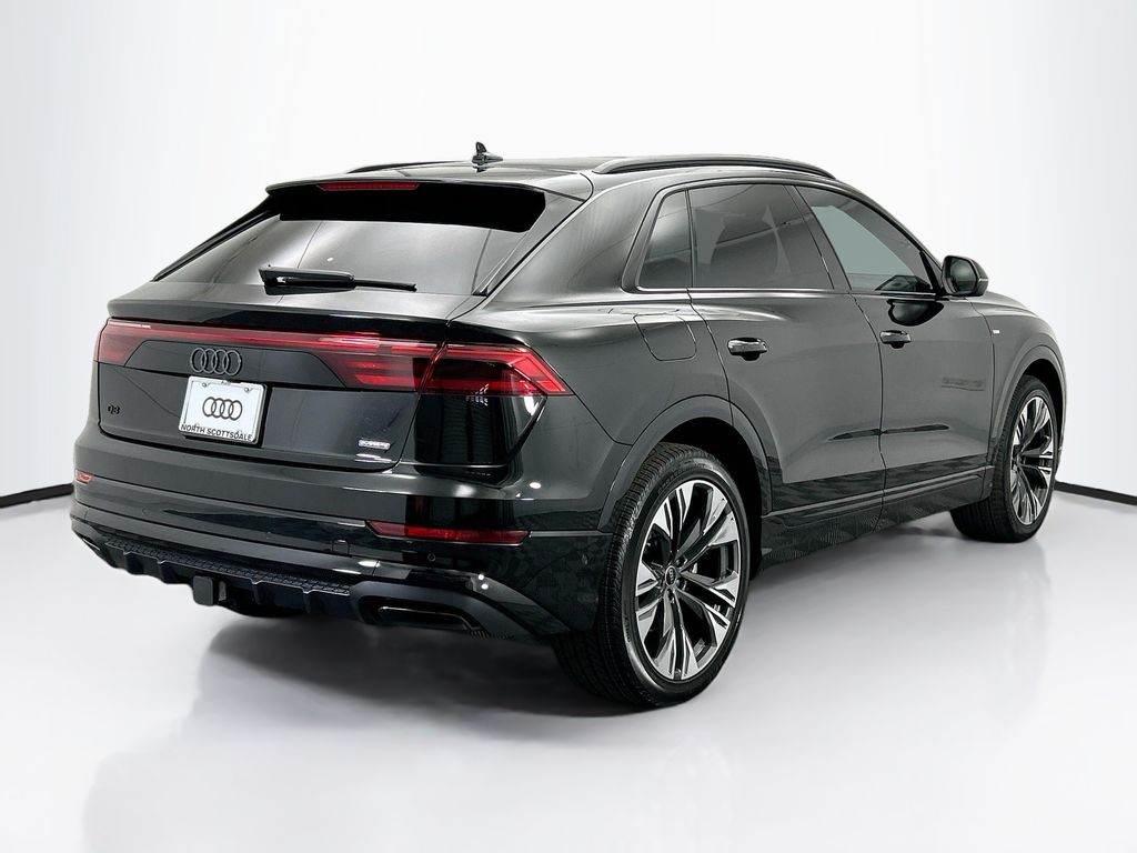 Thumbnail: 2026 Audi Q8 - 5