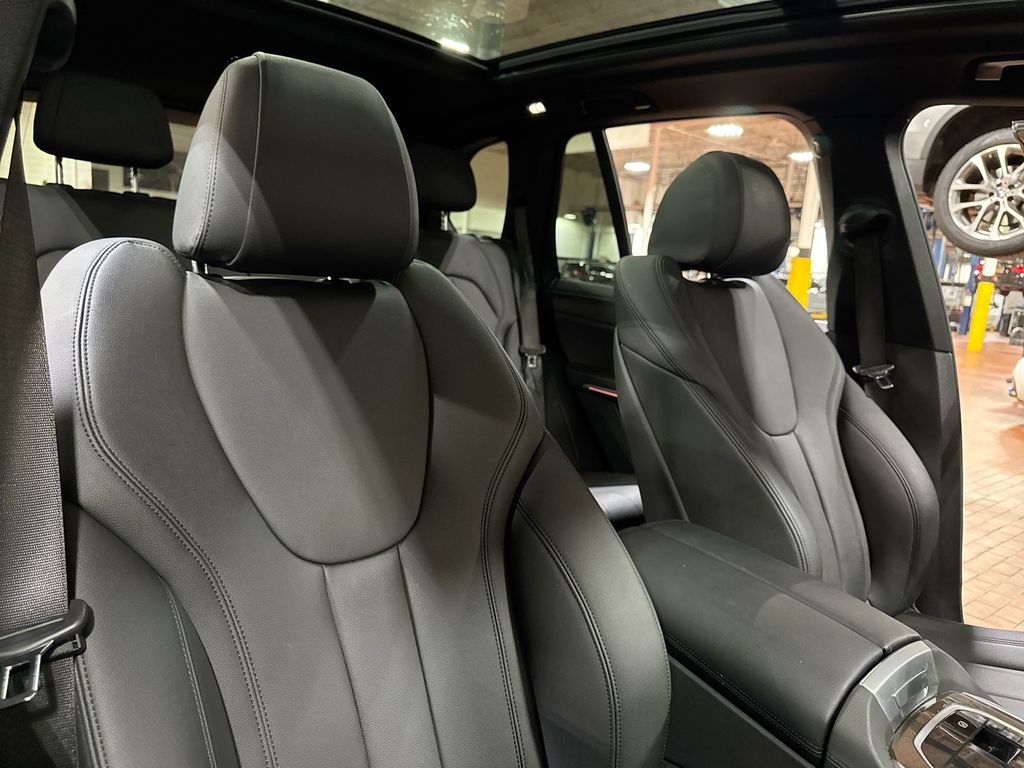 2022 BMW X5 xDrive40i 5